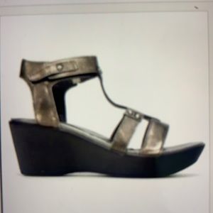 Naot Flirt Metallic Leather Wedge Sandals 7.5